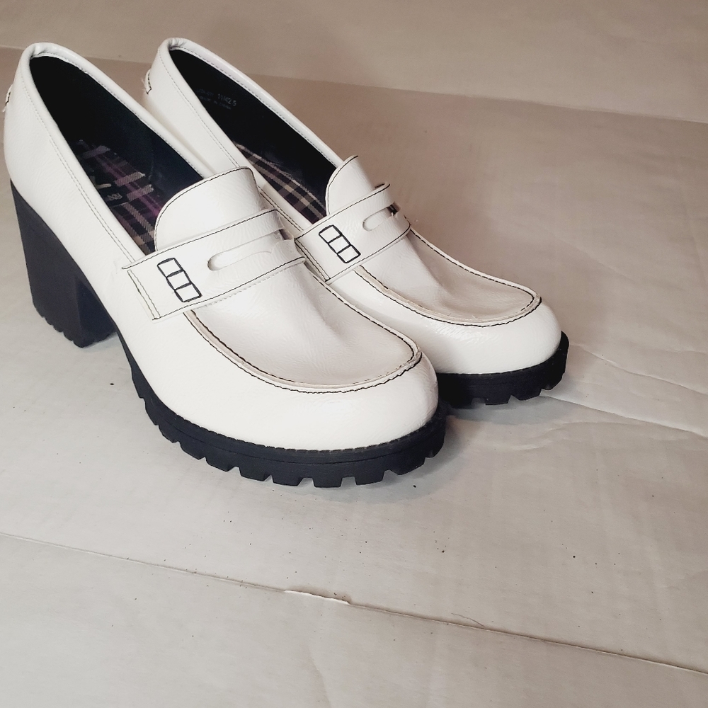 Dirty Laundry White Chunky Heel Loafers - Picture 8 of 13